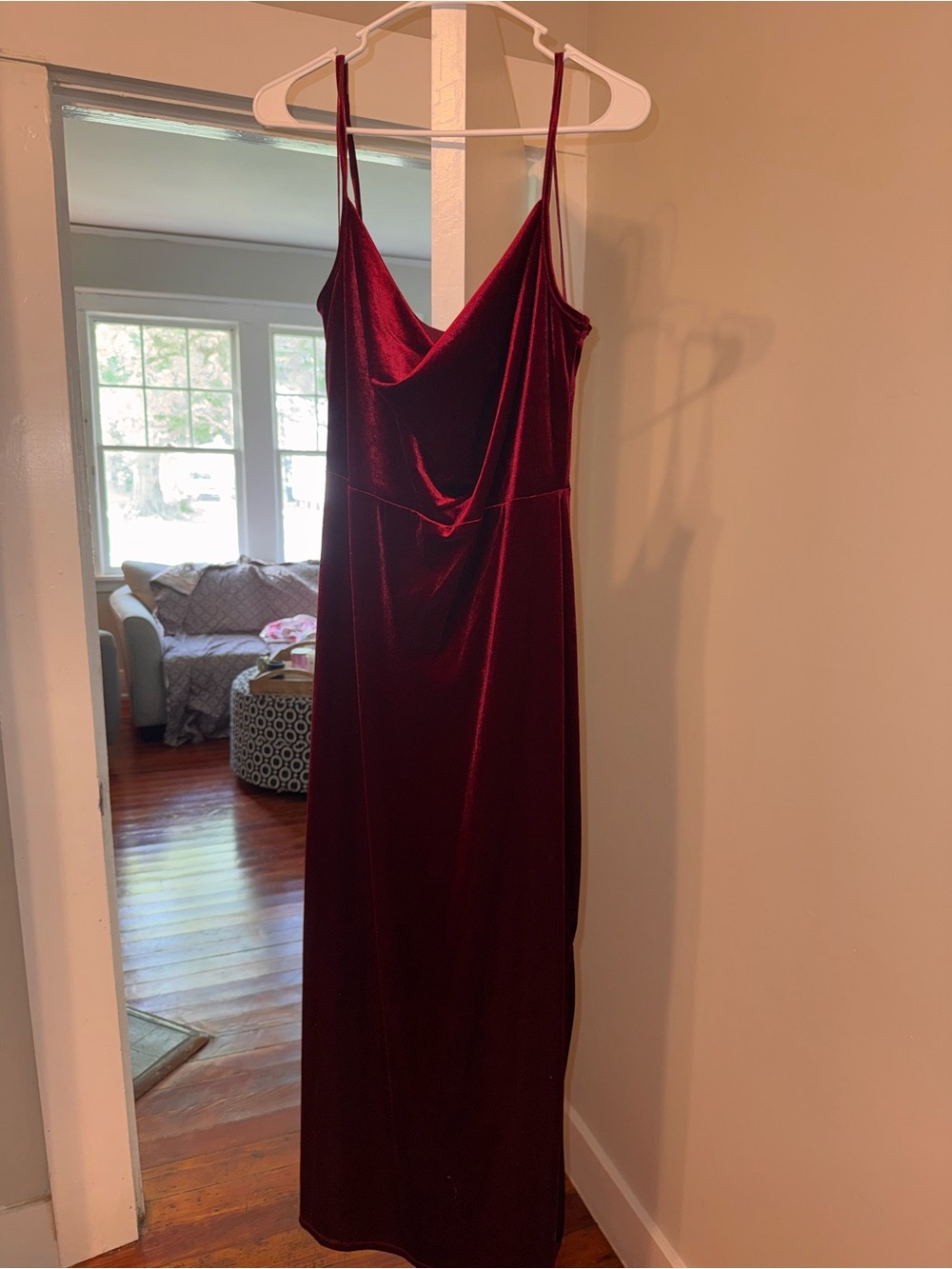 Taylor NWOT Burgundy Velvet Maxi Dress | Cowl Neck | Side Slit | Size 10